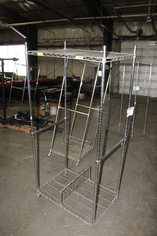 lot 204 image: Metal Adjustable Shelf Rolling Rack