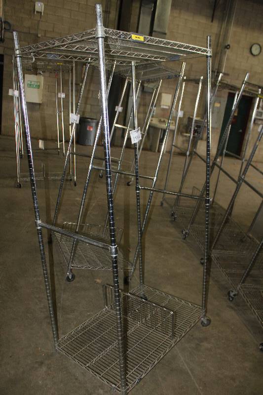 lot 199 image: Metal Adjustable Shelf Rolling Rack