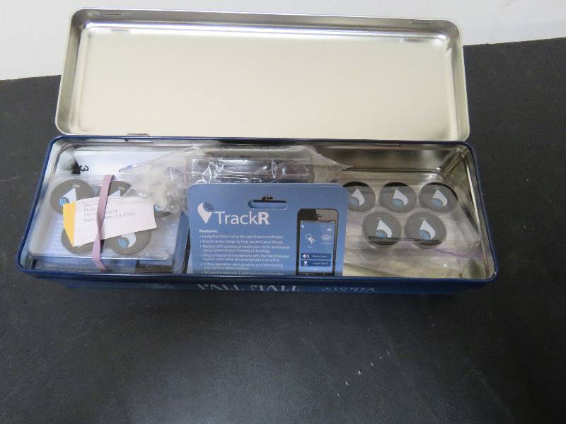 TrackR