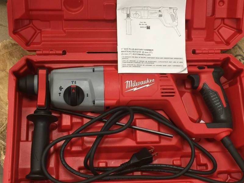 lot 103 image: Milwaukee 1 in. SDS D-Handle Rotary Hammer Model#  5262-21 not used