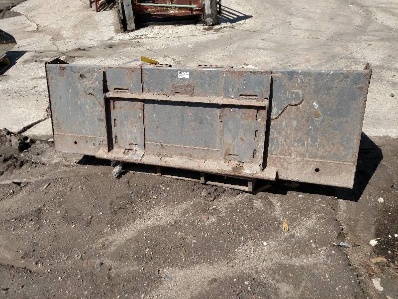 lot 5 image: Skid Loader Snow Bucket, 87 Wide...