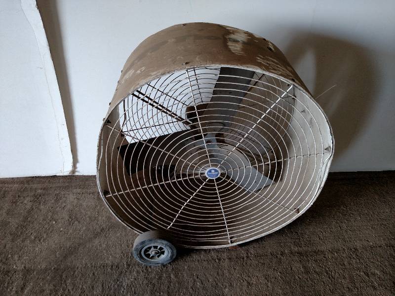 lot 24 image: Schaefer 36 Fan, Works...