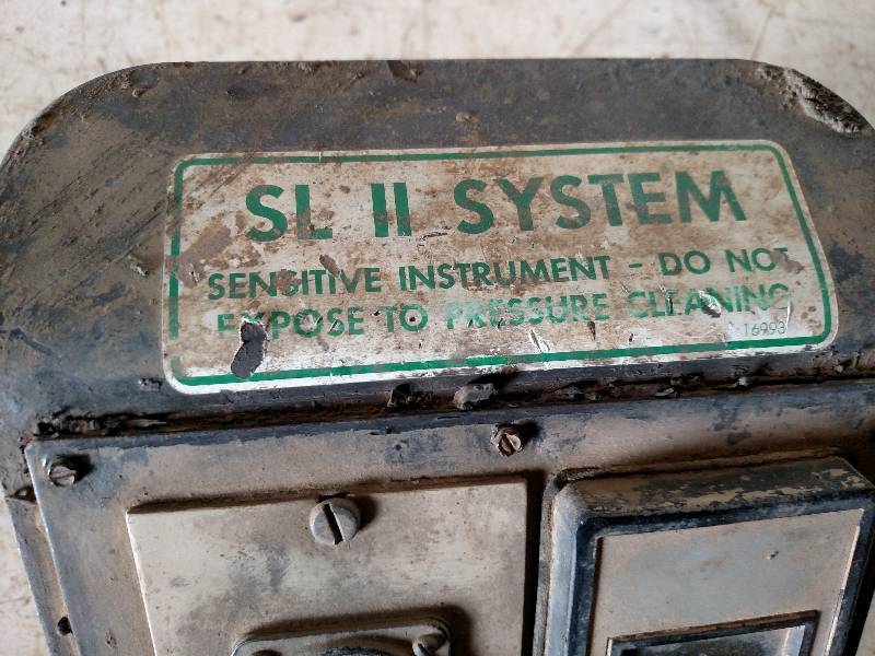 lot 113 image: SLII Leveling System Controller, Wo...