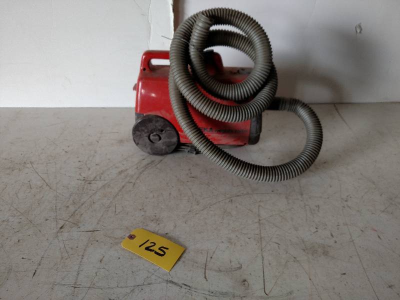 lot 125 image: Eureka Mighty Mite Vacuum, Works...