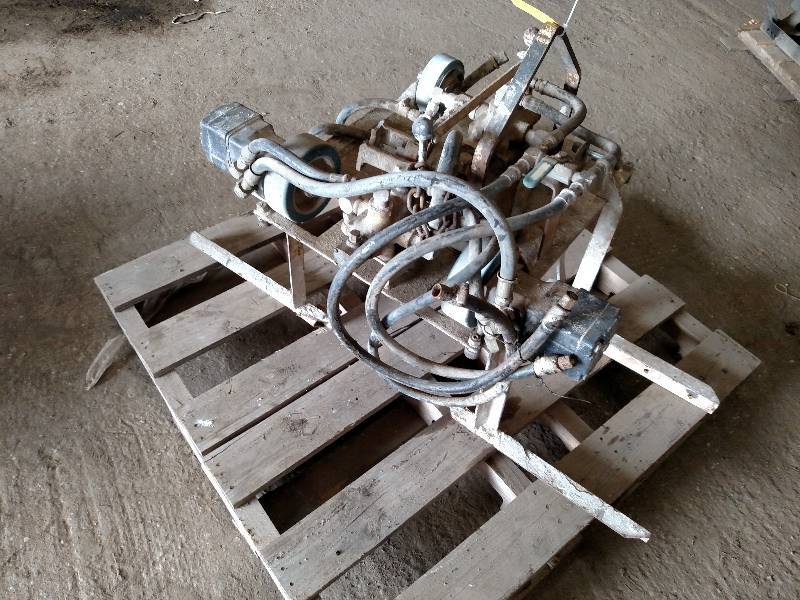 lot 155 image: Morrison Upper Motor Bracket for Dr...