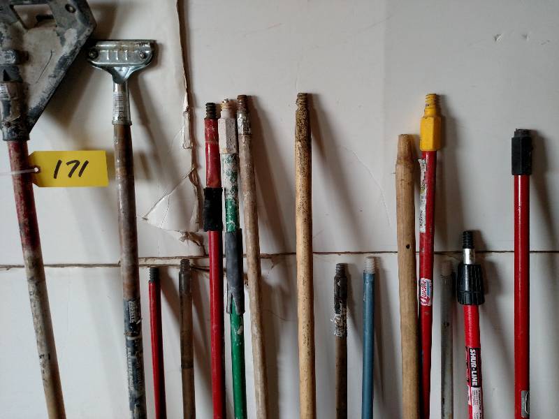 lot 171 image: (15) Asstd Handles...
