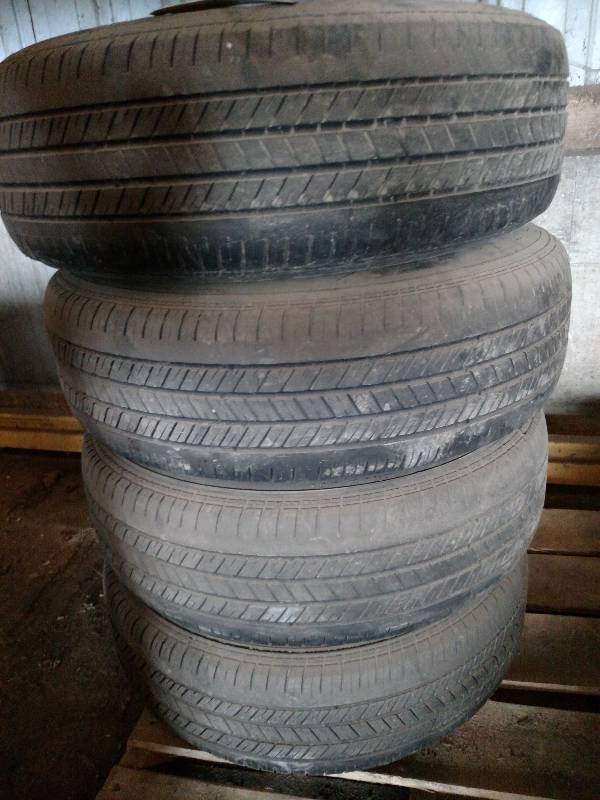 lot 186 image: (4) Goodyear Integrity 21570R15 Ti...