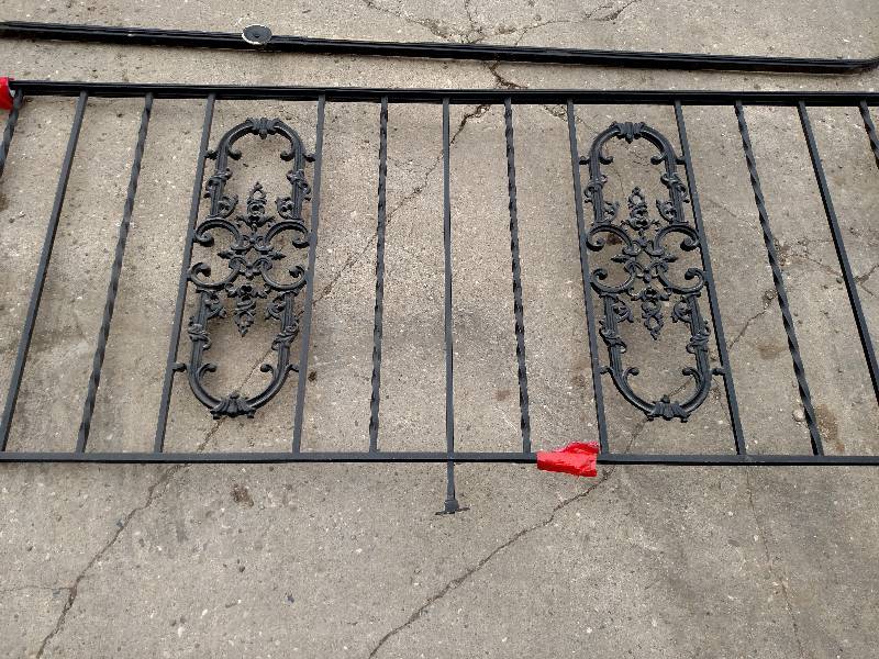 lot 207 image: Railing & Banister...