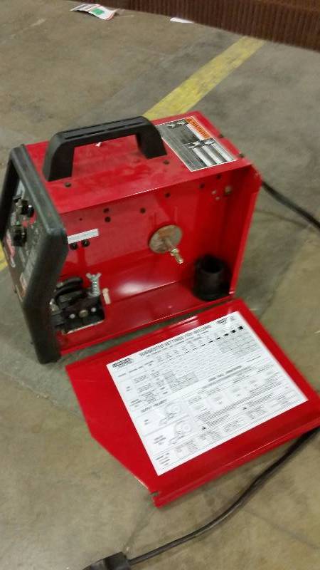 lot 13 image: Lincoln 175 hd weld pack