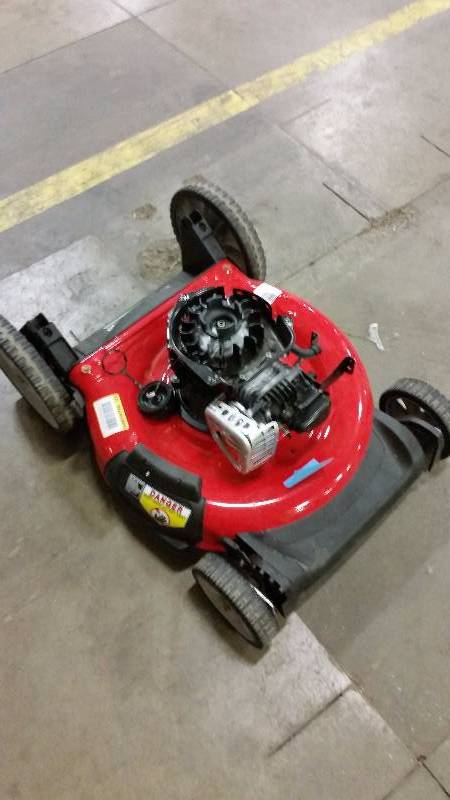 lot 20 image: Lawn machine 20 mower