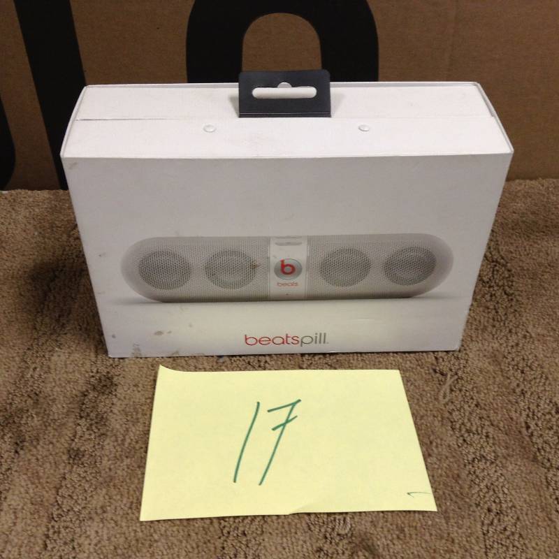 Beats Pill Speaker Open Box