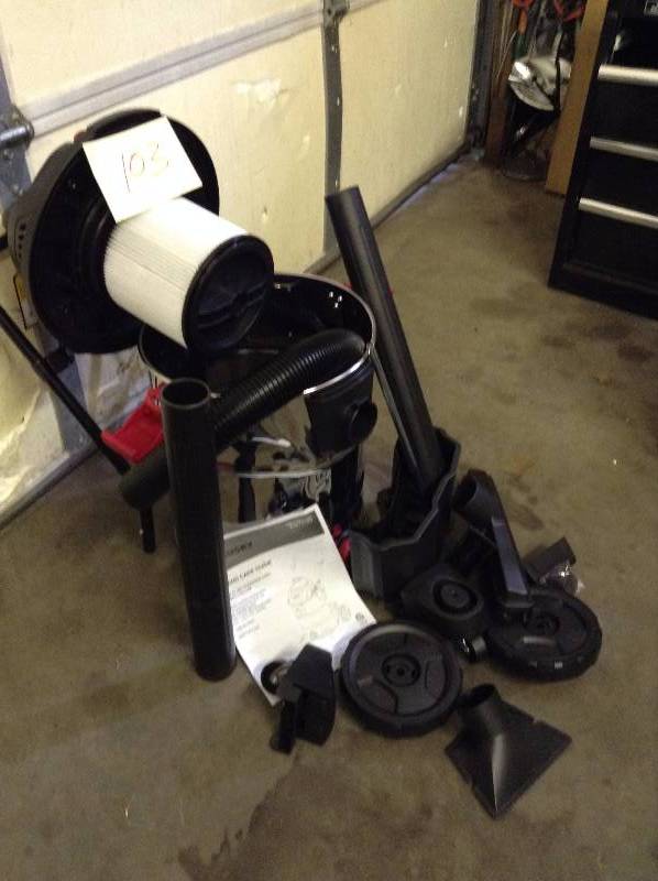 Husky 10 Gal Stainless Steel WetDry Vacuum never used dent on side