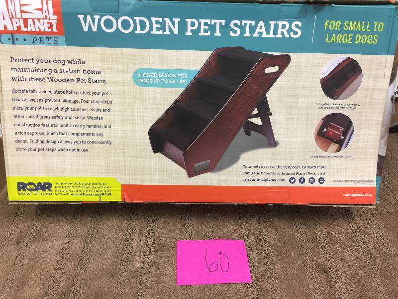lot 60 image: Animal Planet Wooden Pet Stairs  open box never used