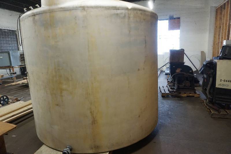 2500 Gallon Liquid Storage Tank
