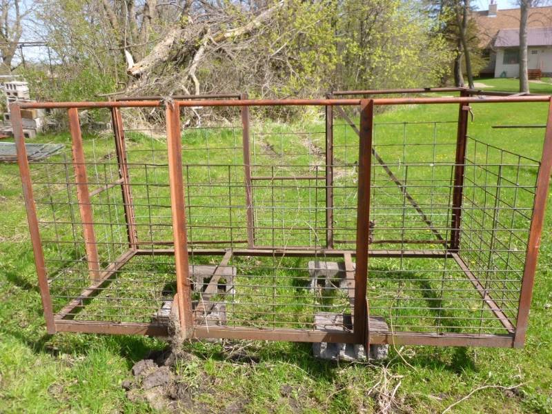 Hog Hauling Cage