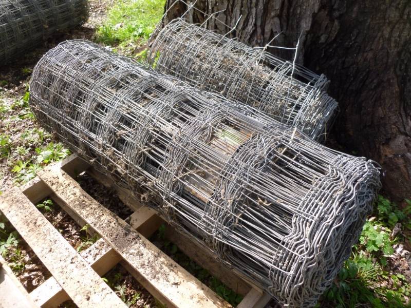 New Weaved Wire Fencing