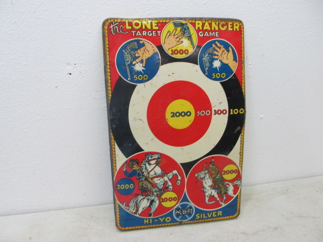 lot 11 image: Vintage 1939 Marx LONE RANGER Tin Toy Target Board