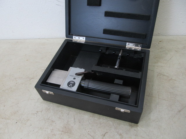 lot 29 image: Vintage MAHR Marameter wCase
