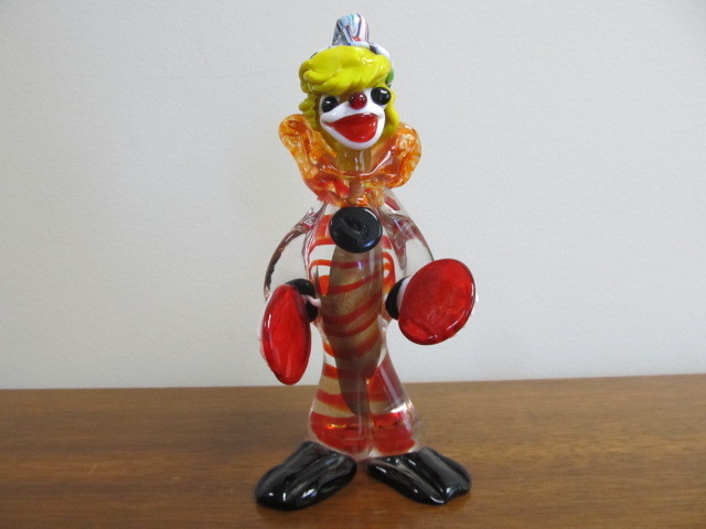 lot 54 image: 8 Murano Glass Clown