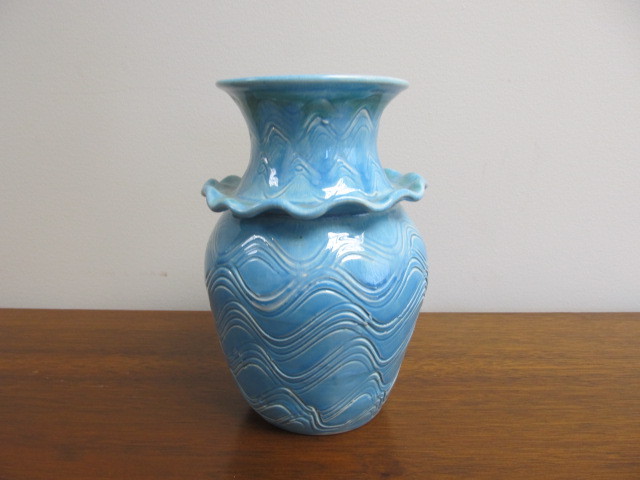 lot 55 image: Signed DRYDEN Original Pottery Vase