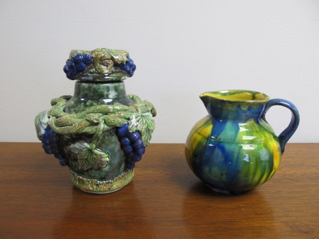 lot 56 image: Vintage Mexican Majolica & Dripware Pieces
