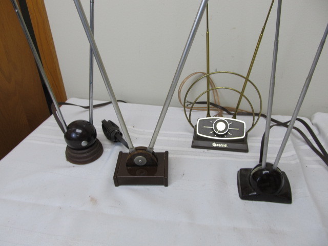 lot 67 image: Vintage Mid Century TV Antenna Lot