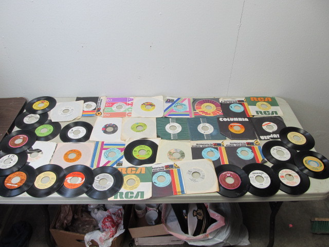 lot 103 image: Large Collection of 1970s Promo, Not For Sale, Radio Station Only records
