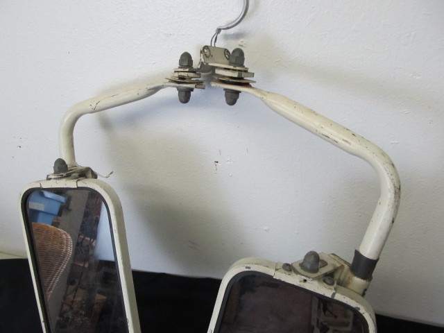 lot 89 image: Vintage Truck Side Mirrors