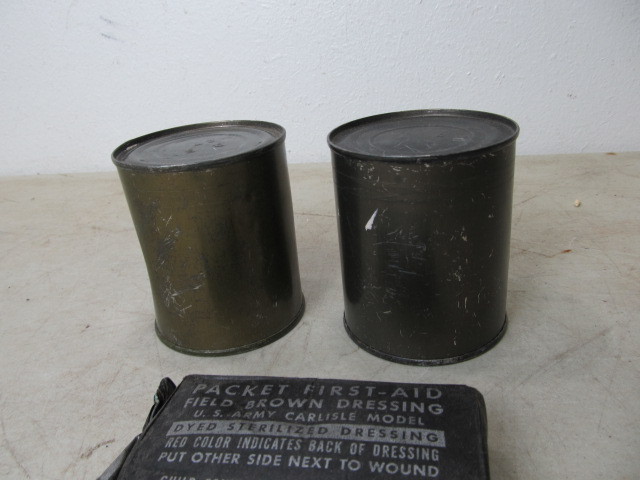 lot 115 image: UNUSED Vintage Military C-Ration Cans & First Aid Pack