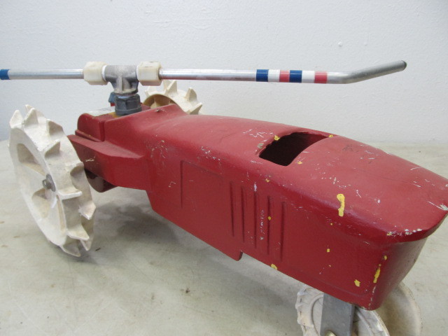 lot 119 image: Vintage Walking&nbspTractor Sprinkler