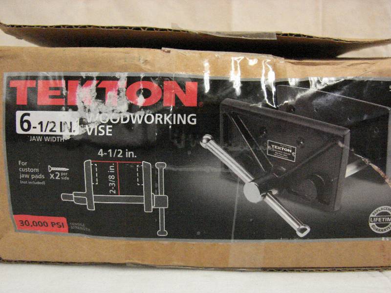 lot 345 image: TEKTON 6 12 WOODWORKING VISE
