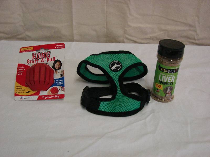 lot 353 image: PET SUPPLIES