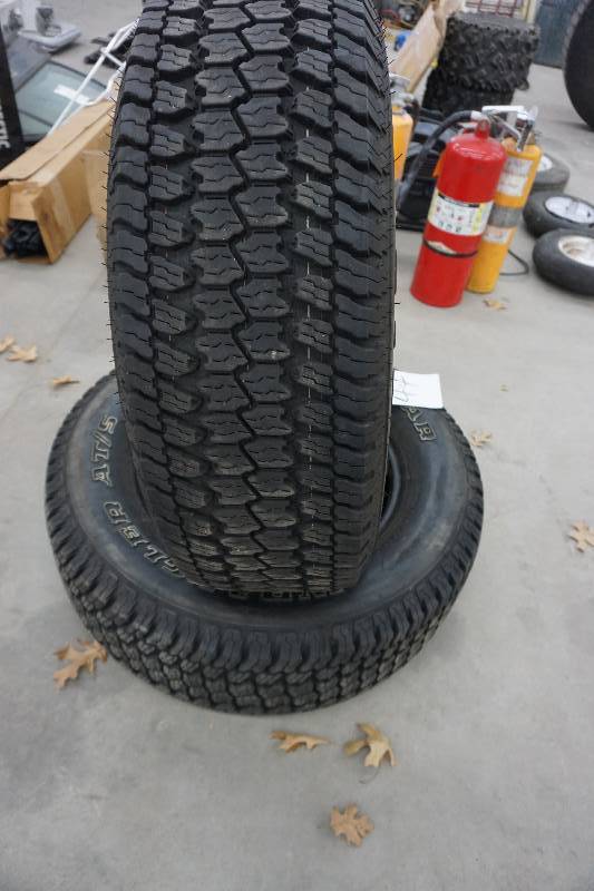 lot 44 image: 2 - Goodyear Wrangler ATS Tires