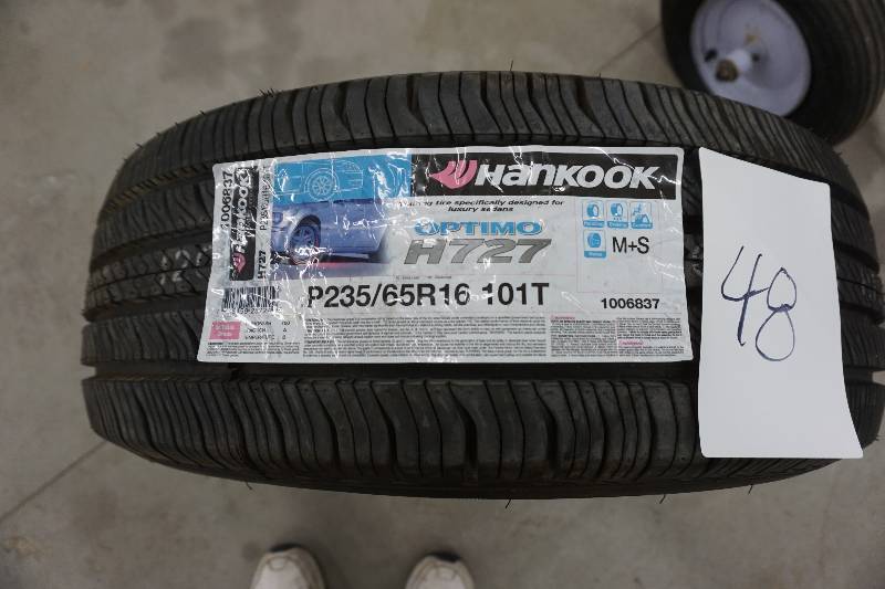 lot 48 image: Hankook Optima H727 Tire