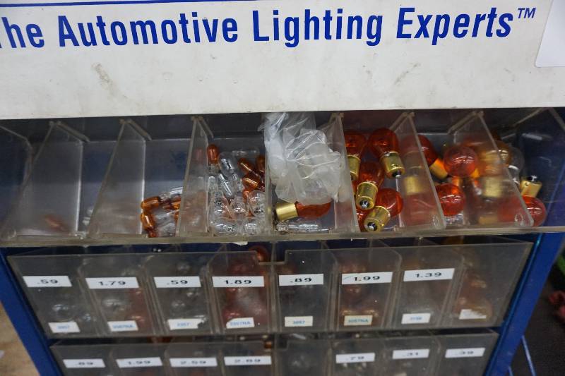 lot 59 image: Wagner Lighting Automotive StorageDisplay Case With Large Lot of Assorted Bulbs