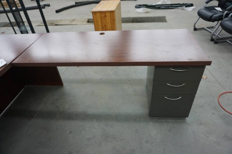 lot 134 image: Solid Wood L Shaped Office Desk With Dark Wood Finish