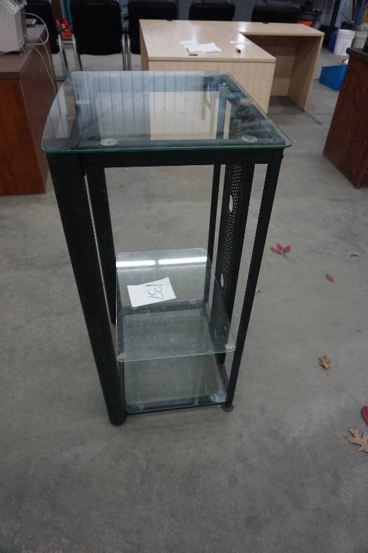 lot 137 image: Metal Framed Upright Storage Stand With Glass Shelving
