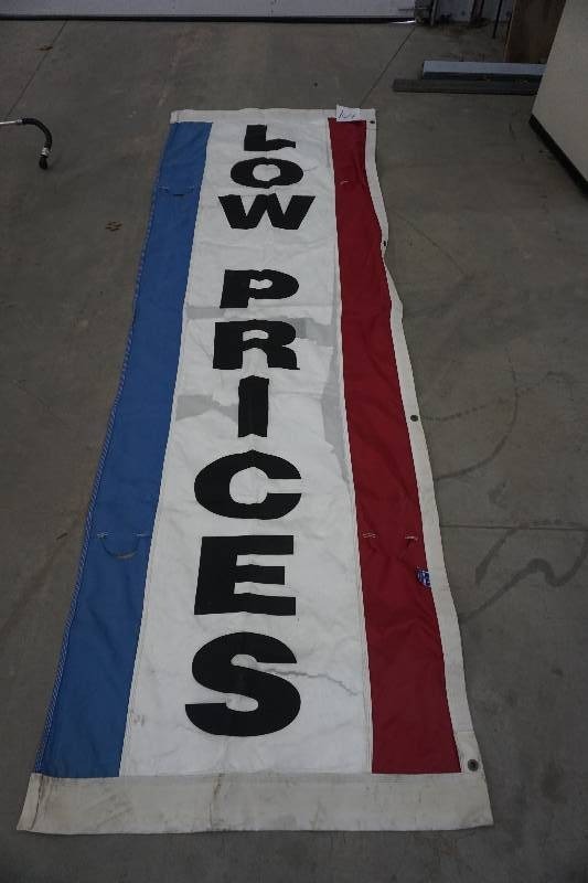 lot 164 image: Retail Sales Out Door Low Price Banner SignFlag