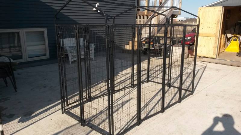 Large Dog Kennel