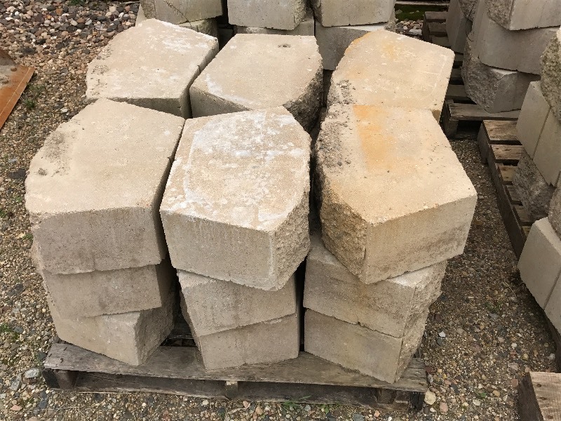 lot 7 image: (7) Pallets Of Retaining Wall Block