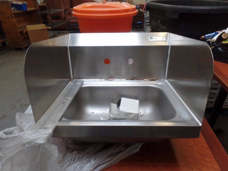 NEW STAINLESS STEEL SINK