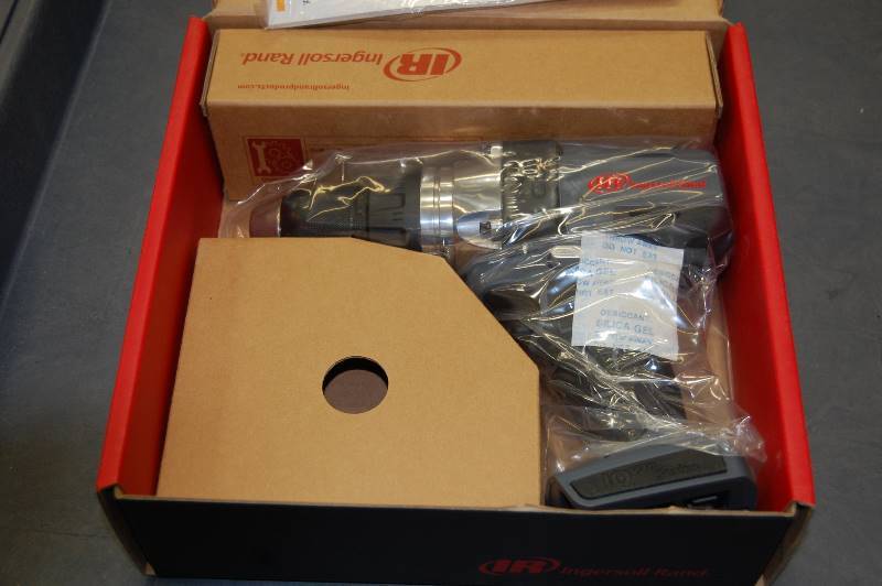 lot 6 image: 20V 12 IR (3.0 Ah) Li-Ion Cordless Ingersoll Rand DrillDriver (Bare Tool)