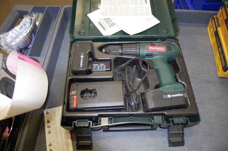 lot 7 image: SBT15.6plus 15.6 volt Hammer Drill kit
