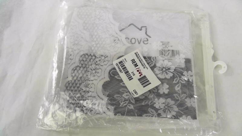 lot 1645 image: Alcove Mona Lisa 56x15 Valance White