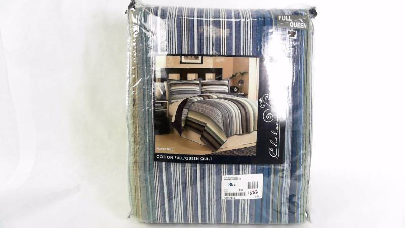 lot 1652 image: Water Mill Full Queen&nbspQuilt Set