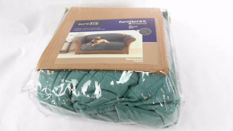 lot 1688 image: Non-Skid Microfiber Pet Love Seat  Sofa  Couch Cover Seaglass