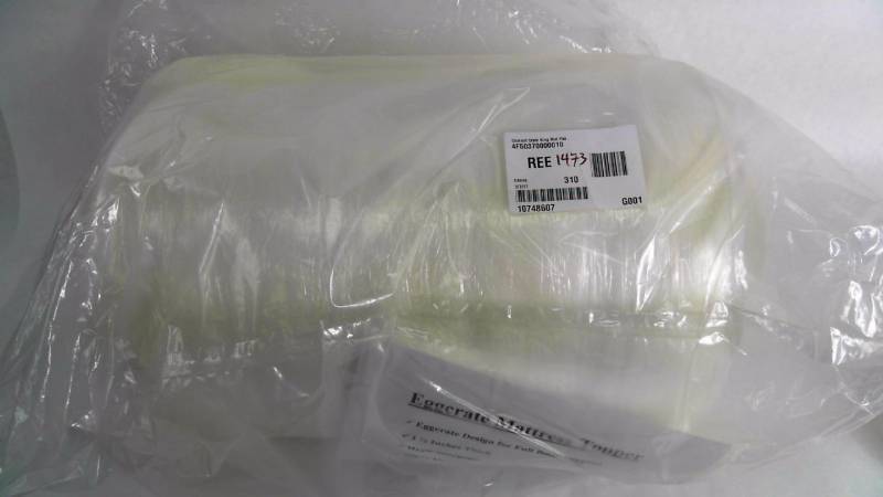 lot 1473 image: Comfort Crate King Size Mattress Pad