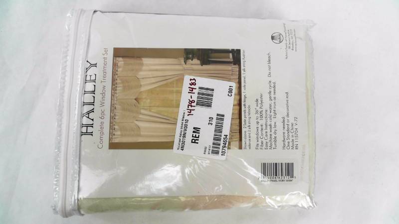 lot 1482 image: McLeland Halley 56x84 Window In A Bag Ivory