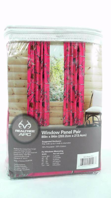 lot 1499 image: Realtree Window Panels Bright Pink Curtains - 80 x 84 Panel Pair 