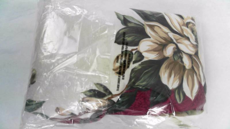 lot 1510 image: Melissa Quilt Top Burgundy Comforter - Sham
